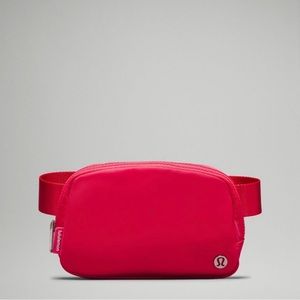 NWT Lululemon Lip Gloss Belt Bag
